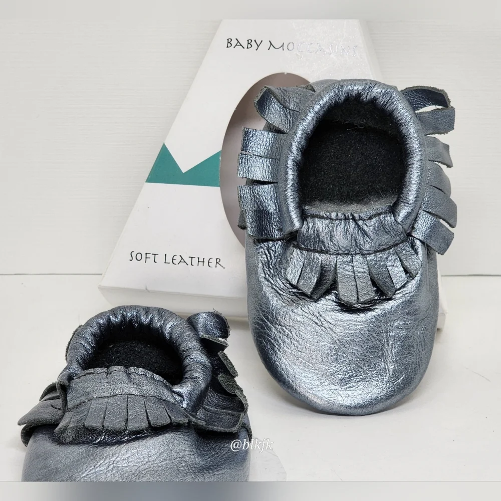 Lil Bandits Silver Metallic Soft Leather Baby Moccasins NWT